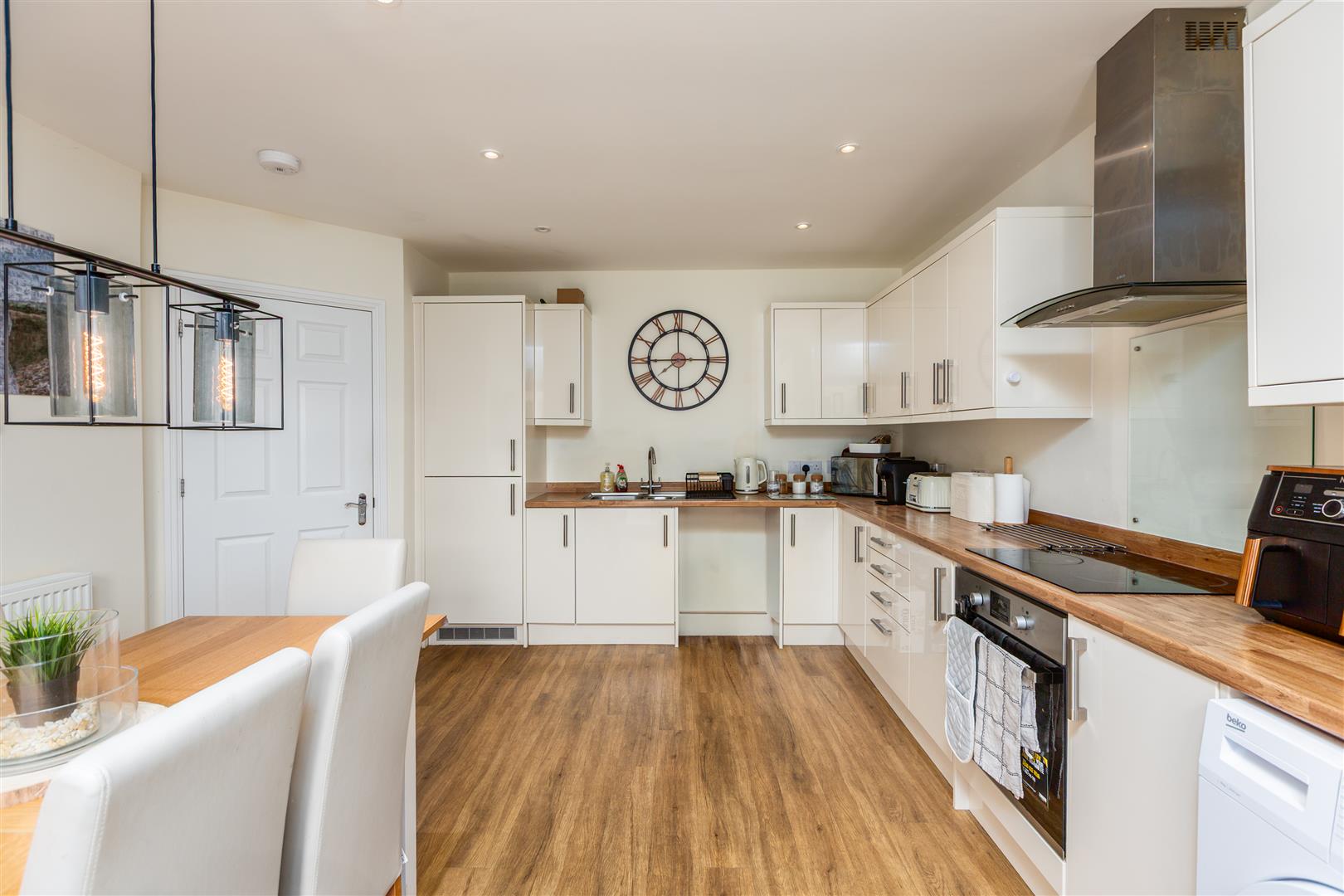 Tal Y Fro, Pontardawe, Swansea, SA8 4NZ